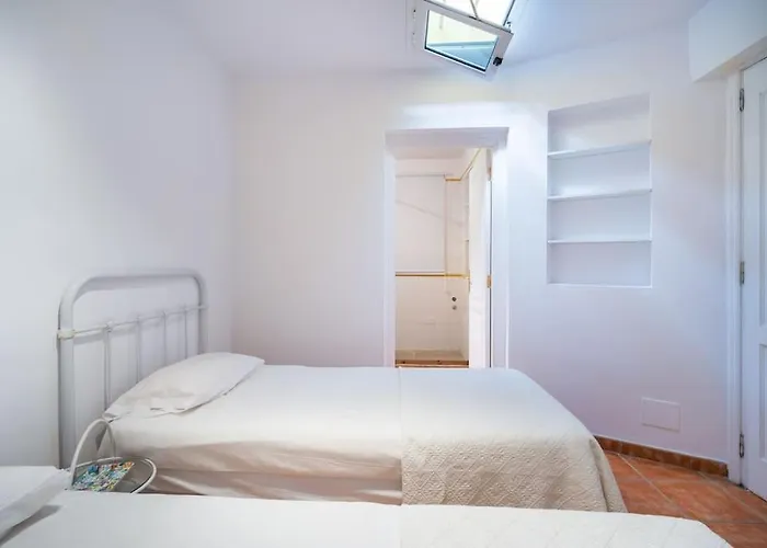 Fabulous , Wifi, Swimming Pool And Semesterbostad