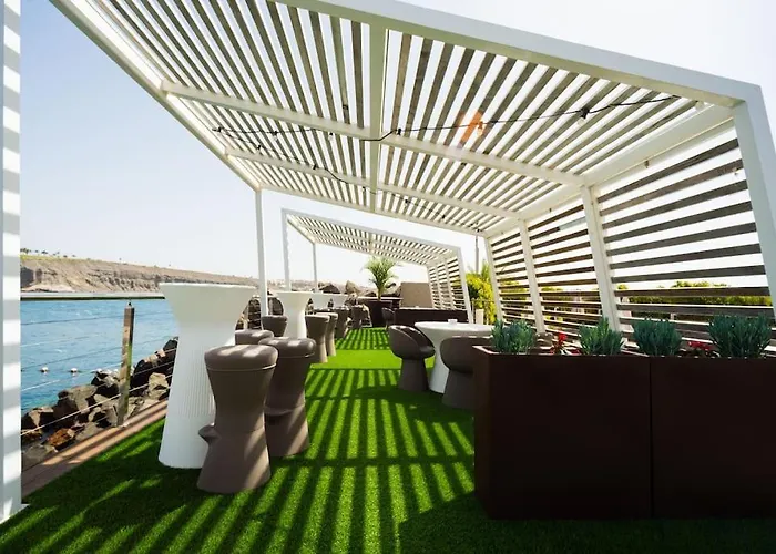 Semesterbostad Fabulous , Wifi, Swimming Pool And *