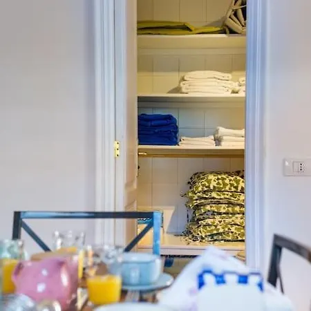Fabulous , Wifi, Swimming Pool And Ferienhaus